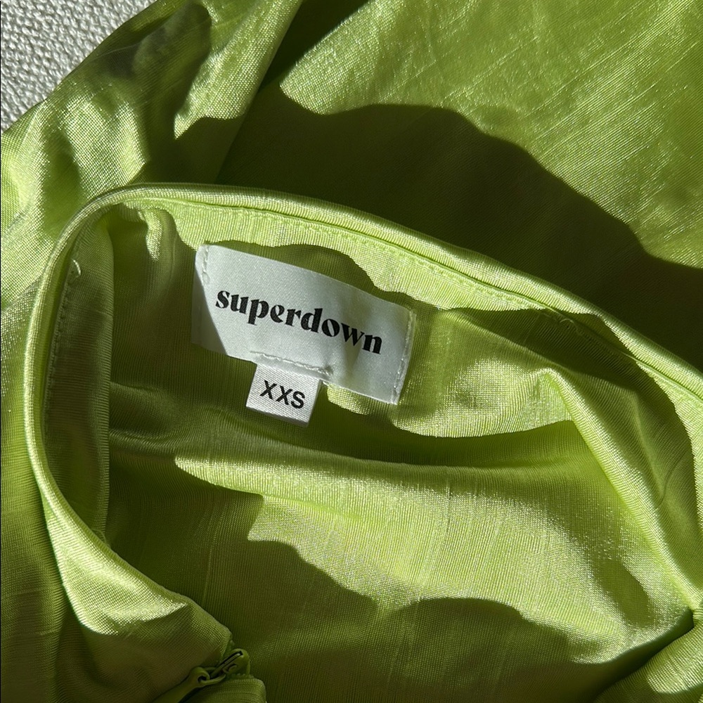 Superdown Green Skirt Set with High Slit - Picture 3 of 4